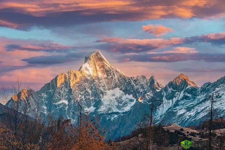 蒙布朗，探索雪山之巅的奇幻之旅，遇见那位神秘的魔法少年